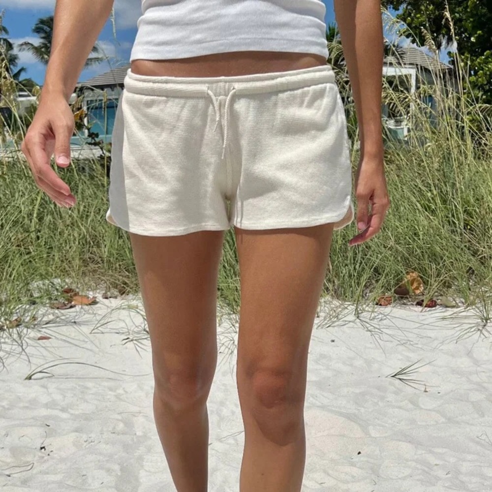 Brandy Melville Thermal Waffle Pull-on Shorts, Grey